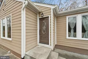 6609 Wren Dr, Springfield, VA 22150 - Photo 5