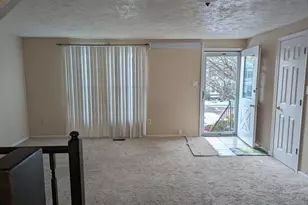 9119 Aspenpark Ct, Lorton, VA 22079 - Photo 15