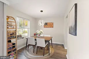 9728 Kingsbridge Dr, Fairfax, VA 22031 - Photo 9