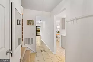 2716 Glengyle Dr, Vienna, VA 22181 - Photo 5