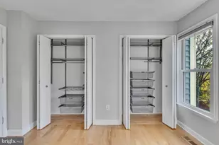 6146 Brook Dr, Falls Church, VA 22044 - Photo 23