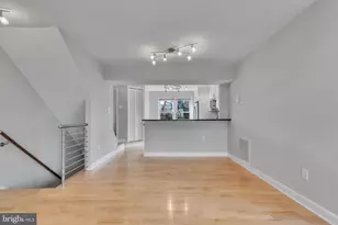 6146 Brook Dr, Falls Church, VA 22044 - Photo 5