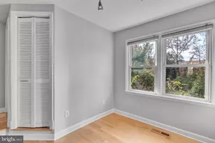 6146 Brook Dr, Falls Church, VA 22044 - Photo 17