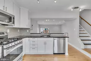 6146 Brook Dr, Falls Church, VA 22044 - Photo 15