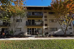 4945 Americana Dr, Annandale, VA 22003 - Photo 5