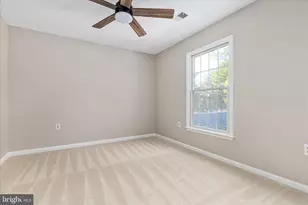 13170 Autumn Hill Ln, Herndon, VA 20171 - Photo 29