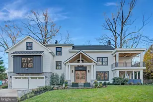 5921 Chesterbrook Rd, McLean, VA 22101 - Photo 3