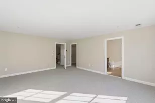 7976 Vigne Ct, Vienna, VA 22182 - Photo 17