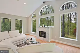 951 Captain Hickory Dr, Great Falls, VA 22066 - Photo 21