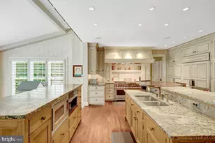 801 Olde Georgetown Ct, Great Falls, VA 22066 - Photo 13