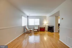 10605 Summer Oak Ct, Burke, VA 22015 - Photo 5