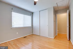 10605 Summer Oak Ct, Burke, VA 22015 - Photo 17