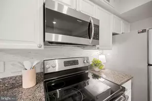 7526 Oldham Way, Alexandria, VA 22315 - Photo 5