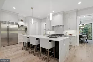 6523 Old Chesterbrook Rd, McLean, VA 22101 - Photo 7