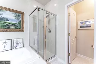 12153 Caldicot Ln, Fairfax, VA 22030 - Photo 15