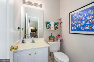 13082 Park Crescent Cir, Herndon, VA 20171 - Photo 11