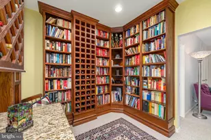 13082 Park Crescent Cir, Herndon, VA 20171 - Photo 15