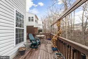 13082 Park Crescent Cir, Herndon, VA 20171 - Photo 33