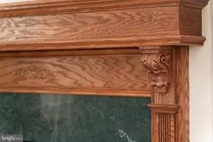 13082 Park Crescent Cir, Herndon, VA 20171 - Photo 9