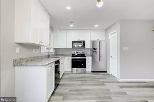 2394 Southgate Square, Reston, VA 20191 - Photo 17