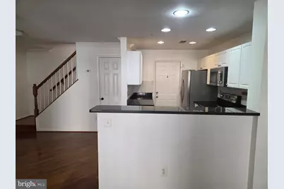 1930 Crescent Park Drive #29A, Reston, VA 20190 - Photo 3