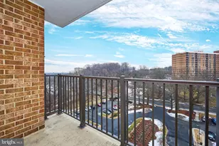 2300 Pimmit Dr, Falls Church, VA 22043 - Photo 15