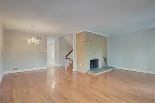 1737 Cy Ct, Vienna, VA 22182 - Photo 17