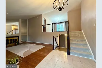 7684 Green Garland Drive, Springfield, VA 22153 - Photo 9