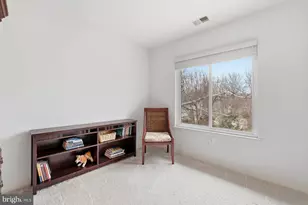 5948 Hall St, Springfield, VA 22152 - Photo 21