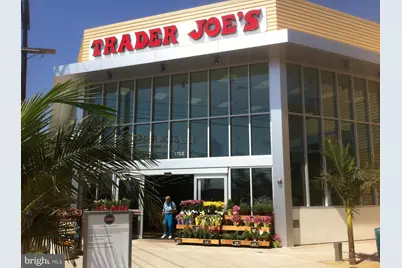 5156 Summit Drive, Fairfax, VA 22030 - Photo 9