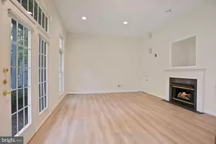 1614 Leeds Castle Dr, Vienna, VA 22182 - Photo 5