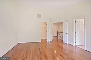 1614 Leeds Castle Dr, Vienna, VA 22182 - Photo 21