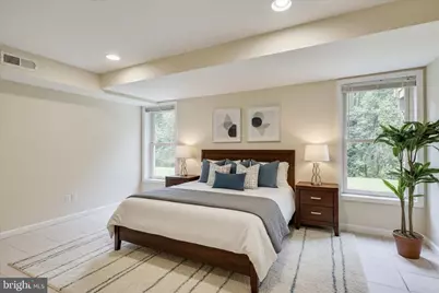 9715 Middleton Ridge Road, Vienna, VA 22182 - Photo 17