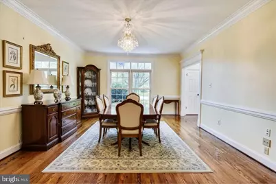 9715 Middleton Ridge Road, Vienna, VA 22182 - Photo 5