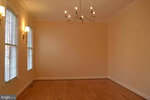 9443 Van Arsdale Dr, Vienna, VA 22181 - Photo 3