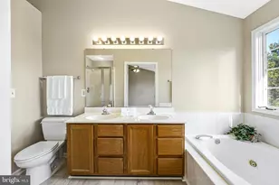 2035 Madrillon Springs Ct, Vienna, VA 22182 - Photo 17