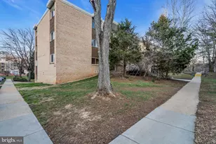 2910 Kings Chapel Rd, Falls Church, VA 22042 - Photo 25