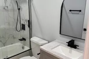 5623 Glenwood Mews Dr, Alexandria, VA 22315 - Photo 15