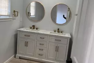 5623 Glenwood Mews Dr, Alexandria, VA 22315 - Photo 13