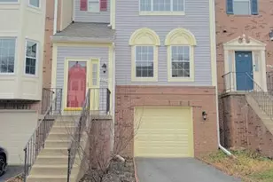 5623 Glenwood Mews Dr, Alexandria, VA 22315 - Photo 1