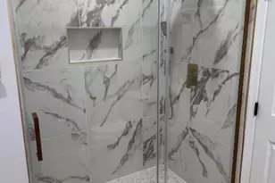 5623 Glenwood Mews Dr, Alexandria, VA 22315 - Photo 11