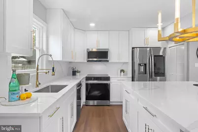 6402 Pioneer Drive, Springfield, VA 22150 - Photo 7