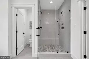 900 Carole Ct SE, Vienna, VA 22180 - Photo 17