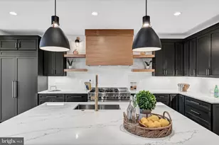 900 Carole Ct SE, Vienna, VA 22180 - Photo 9