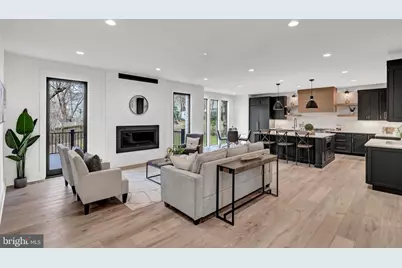 900 Carole Court SE, Vienna, VA 22180 - Photo 5