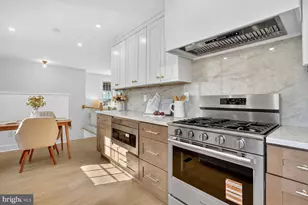 8915 Sylvania St, Lorton, VA 22079 - Photo 11