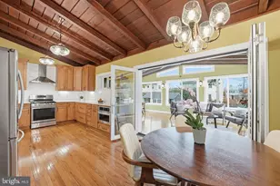 6803 Derrell Ct, Alexandria, VA 22307 - Photo 3