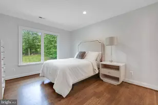 305 Old Court House Rd NE, Vienna, VA 22180 - Photo 47