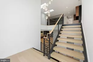 6910 Bright Ave, McLean, VA 22101 - Photo 49