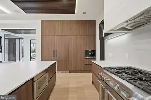 6910 Bright Ave, McLean, VA 22101 - Photo 35